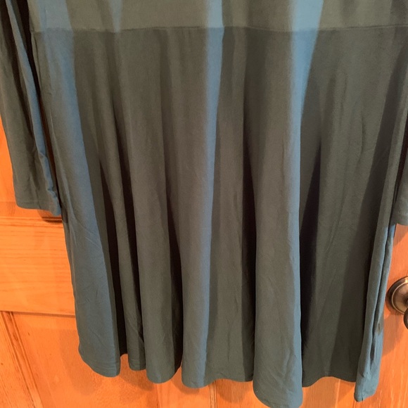 Derek Heart Dress 1X - Picture 4 of 8